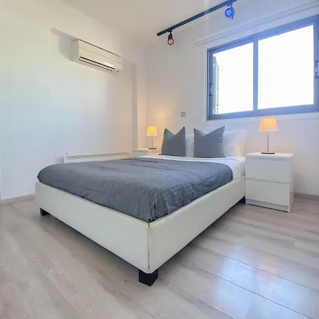 Phaedrus Living: City Flat Rafaella 6 Appartement *