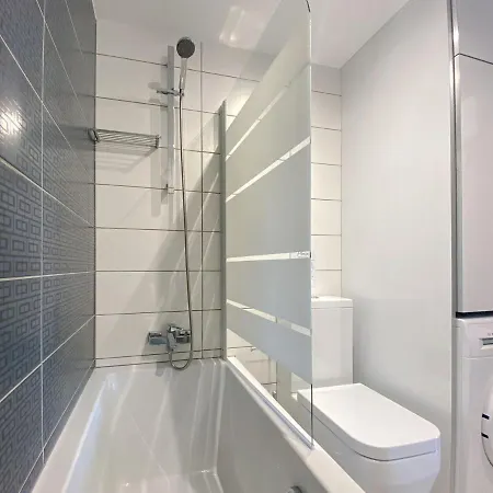 Phaedrus Living: City Flat Rafaella 6